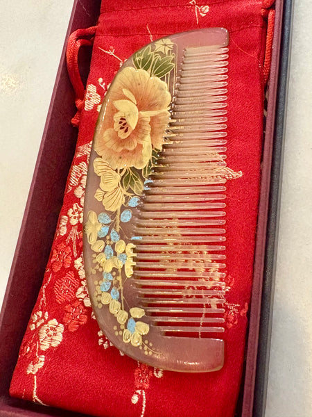 Dai Chun Lin Abony Comb