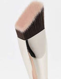 MAC 171S Smooth-Edge All Over Face Brush