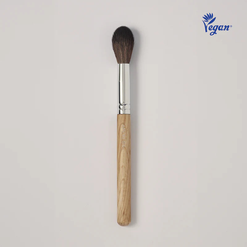 値下げしました！新品未使用CHANEL BRUSH UP ON BEAUTY Chanel Collection Of Essential Brushes Limited Edition – Make Up Pro