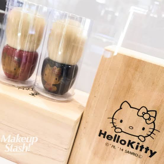 Hakuhodo x Hello Kitty Kabuki Brush