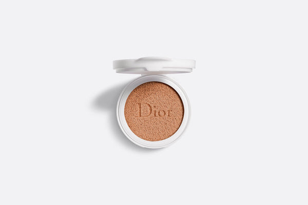 Dior Capture Dreamskin Moist & Perfect Cushion SPF50 - pa+++