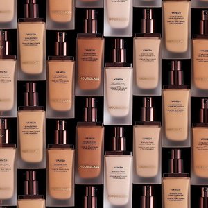 Hourglass Vanish Seamless Finish Liquid Foundation