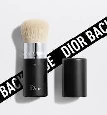 Dior Backstage No 17 Retractable Kabuki Brush