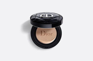 Dior Forever Skinglow Cushion 24H Wear Glowing Perfection Dior Forever Skinglow Cushion 24H Wear Glowing Perfection