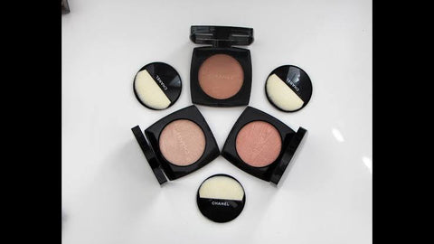 Chanel Poudre Lumiere Highlighting Powder